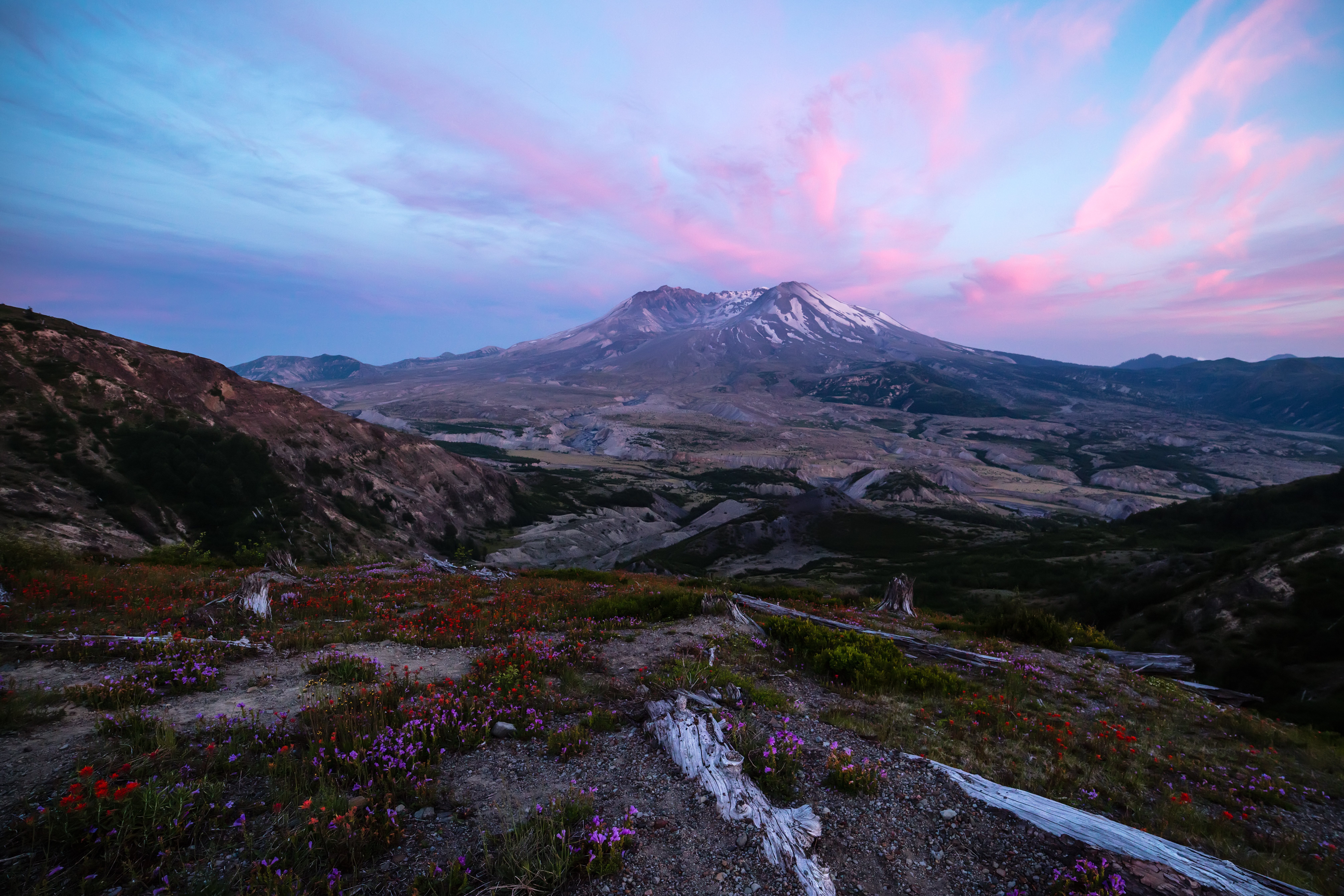 A photo of Mt St Helens at sunset